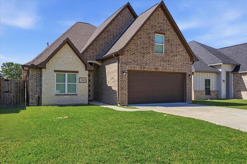 2668 Eloise Ct, Nederland, TX, 77627-1413 | Card Image