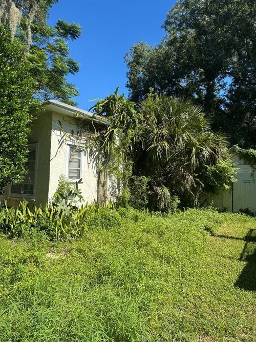 527 Westmoreland Rd, DAYTONA BEACH, FL, 32114-2423 | Card Image