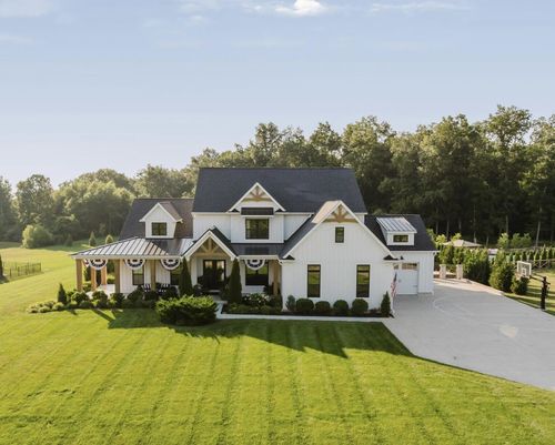 9525 Britonwoods Dr, Galena, OH, 43021-3506 | Card Image