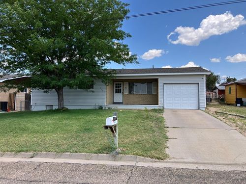 915 Maple Ave, La Junta, CO, 81050-2744 | Card Image