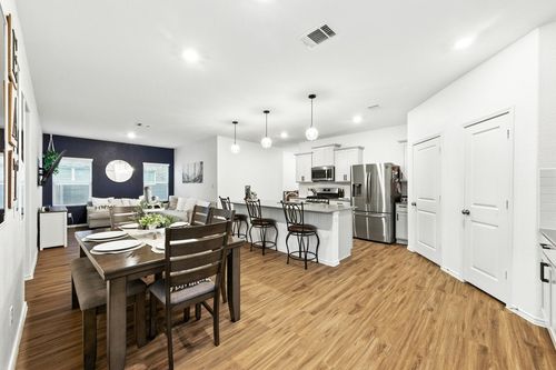 112 Cherry Ridge Rd, Georgetown, TX, 78628-2720 | Card Image