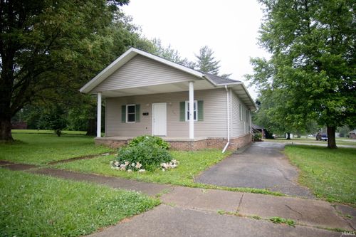 631 W 8th St, Bicknell, IN, 47512-1111 | Card Image