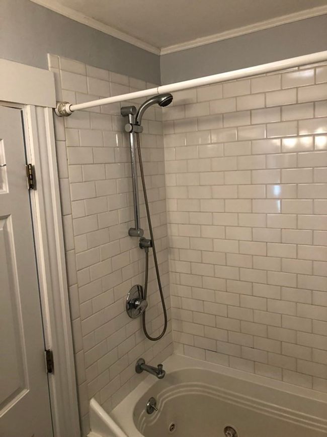 201 - 276 Cypress St, Condo with 2 bedrooms, 1 bathrooms and 1 parking in Brookline MA | Image 10