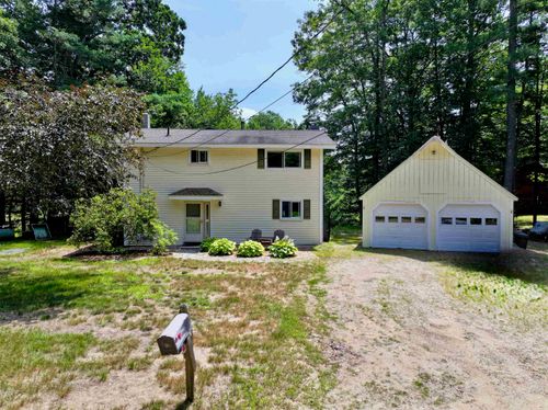 10 Belmont Dr, Center Barnstead, NH, 03225-3302 | Card Image