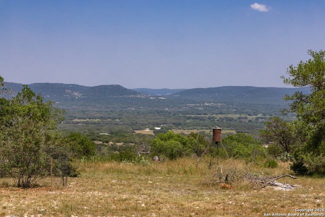 546 Beulah Pl, House other with 3 bedrooms, 3 bathrooms and null parking in Utopia TX | Image 28