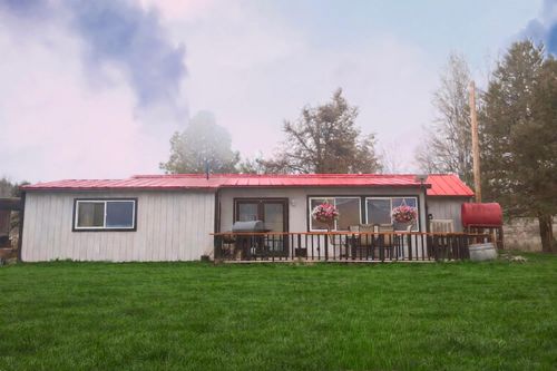 33228 Malheur St, Chiloquin, OR, 97624-6043 | Card Image