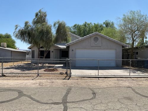 1372 Rubel Ln, Bullhead City, AZ, 86442-6733 | Card Image