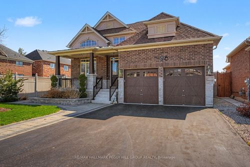96 Redmond Cres, Springwater, ON, L9X1Z8 | Card Image