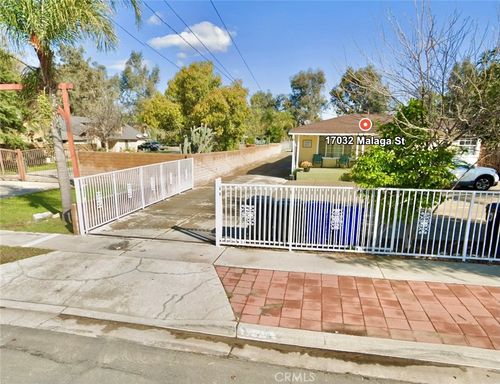 17032 Malaga St, Fontana, CA, 92336-2609 | Card Image