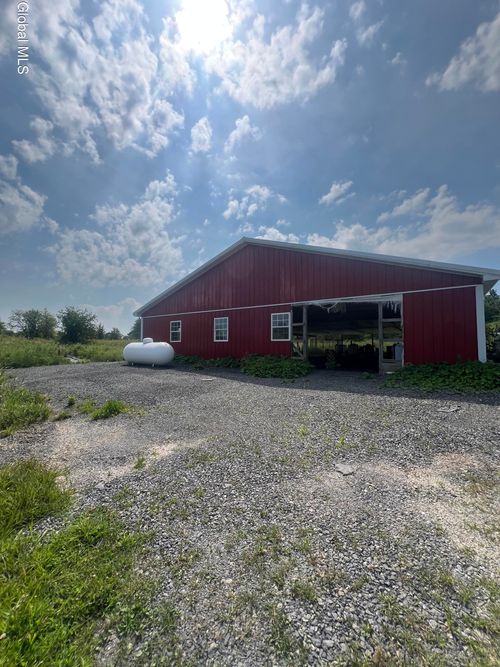 557 Old Sharon Rd, Canajoharie, NY, 13317-3659 | Card Image