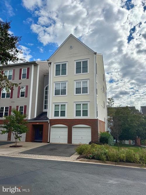 apt-201-271 S Pickett St, ALEXANDRIA, VA, 22304-4735 | Card Image