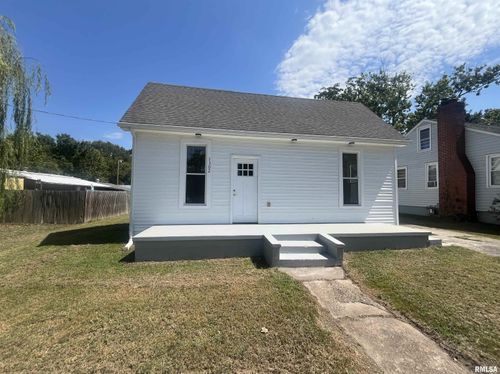 1302 Catherine St, Metropolis, IL, 62960-1329 | Card Image