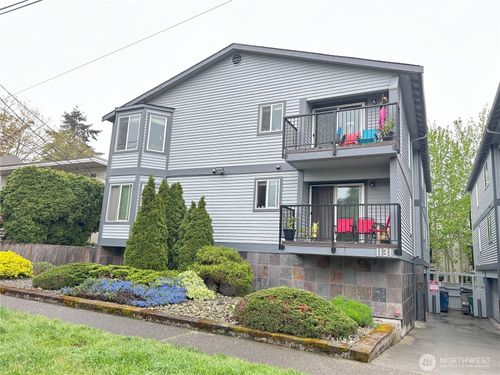 3-1131 N 93rd St, Seattle, WA, 98103-3353 | Card Image