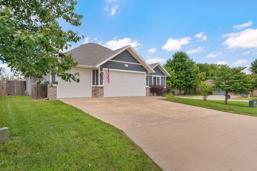 1309 S Appomattox Ave, Republic, MO, 65738-7802 | Card Image