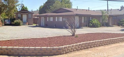 921 5th St, Calimesa, CA, 92320-1150 | Card Image
