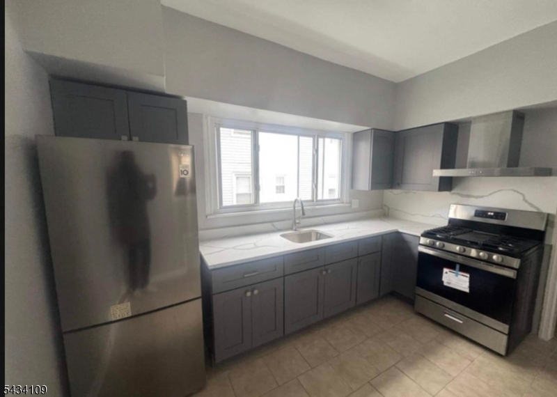Residential Lease in City Of Orange Twp. 4