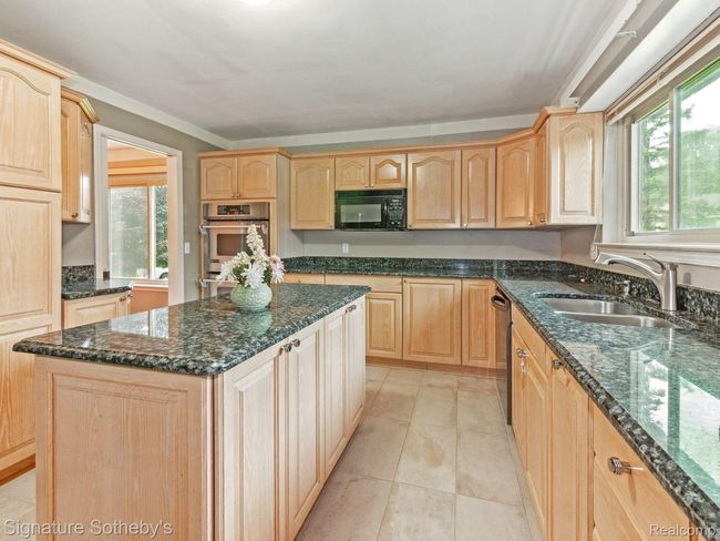 1821 Argosy Ct, House other with 4 bedrooms, 4 bathrooms and null parking in Bloomfield Township MI | Image 7