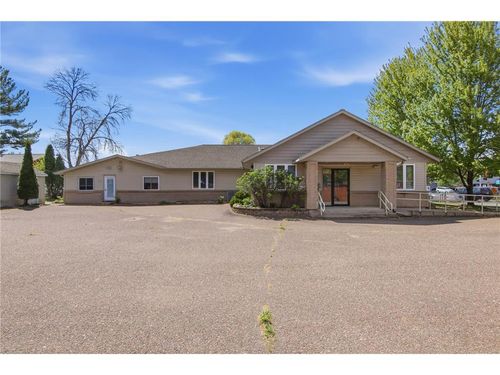 2108 Broadway St S, Menomonie, WI, 54751-3903 | Card Image