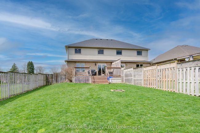 171 Wettlaufer St, House attached with 3 bedrooms, 2 bathrooms and 2 parking in Tavistock ON | Image 39