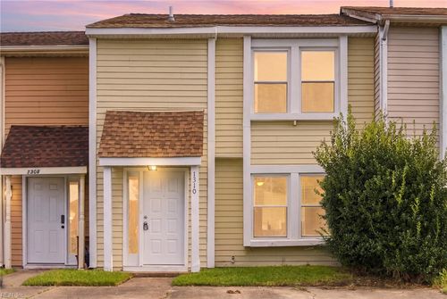 1310 Westmoreland Ct, Virginia Beach, VA, 23453-1670 | Card Image