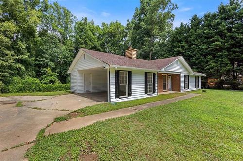 160 Derby Country Dr, Ellenwood, GA, 30294-2754 | Card Image