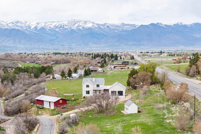 4611 S Cove Ln, Home with 3 bedrooms, 3 bathrooms and null parking in Daniel UT | Image 91