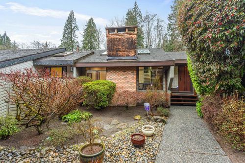 5639 White Pine Lane, North Vancouver, BC, V7R4S1 | Card Image