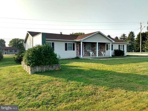 5771 Philadelphia Ave, CHAMBERSBURG, PA, 17202-8947 | Card Image