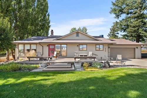 529 N Vine St, Latah, WA, 99018 | Card Image
