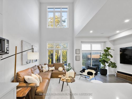 600 Marc Santi Blvd, Vaughan, ON, L6A4Z8 | Card Image