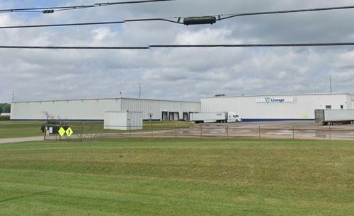 11-61834 Red Arrow Hwy, Hartford, MI, 49057-8766 | Card Image