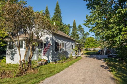 315 S 1st St, Eagle River, WI, 54521-7355 | Card Image
