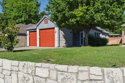 1142 Story Book Ln, Weatherford, TX, 76086-5686 | Card Image