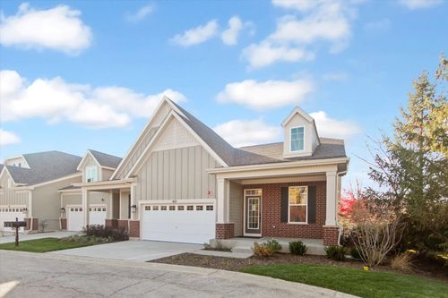 40 Tournament Dr S, Hawthorn Woods, IL, 60047-8114 | Card Image