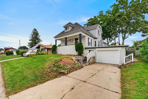 2423 Cleveland Pl, SOUTH MILWAUKEE, WI, 53172-2415 | Card Image