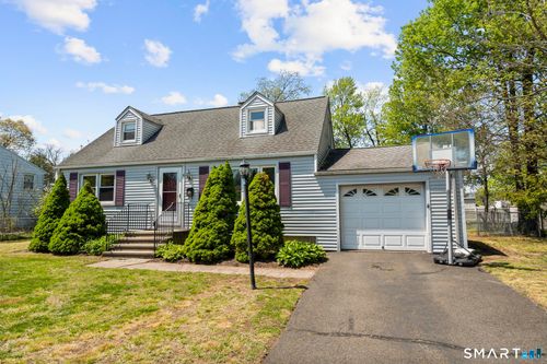 4 Bowen Rd, North Haven, CT, 06473-1427 | Card Image