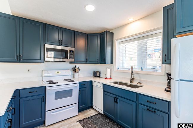 1801 S Virginia Dare Trl, Condo with 2 bedrooms, 2 bathrooms and null parking in Kill Devil Hills NC | Image 4