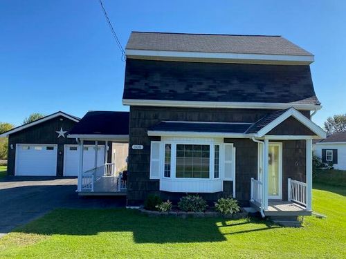 500 Main Street, Van Buren, ME, 04785 | Card Image