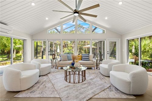 211 11th St Nw, NAPLES, FL, 34120-5022 | Card Image