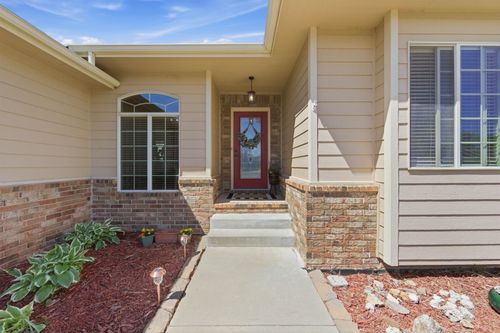 2013 E Quail Hollow St, Derby, KS, 67037-9741 | Card Image