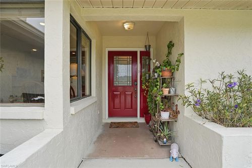 4581 Chippendale Dr, NAPLES, FL, 34112 | Card Image