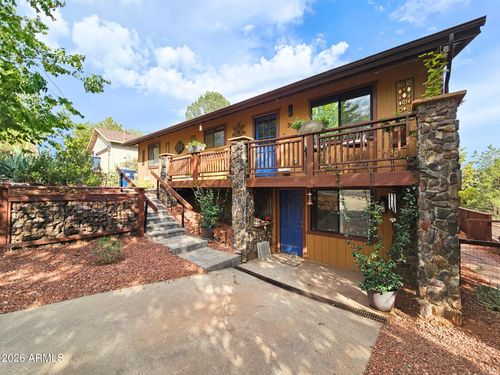 390 Coffee Pot Dr, Sedona, AZ, 86336-3309 | Card Image
