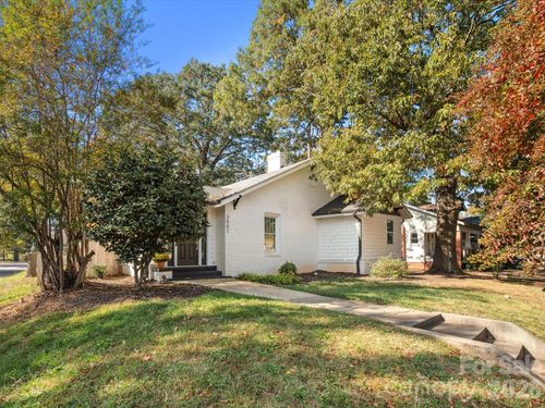 3001 Tuckaseegee Rd, Charlotte, NC, 28208-3353 | Card Image