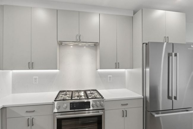 STE-306 - 256 Dorchester St, Condo with 2 bedrooms, 2 bathrooms and null parking in Boston MA | Image 9