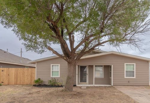408 Spraberry Dr, Midland, TX, 79703-6452 | Card Image