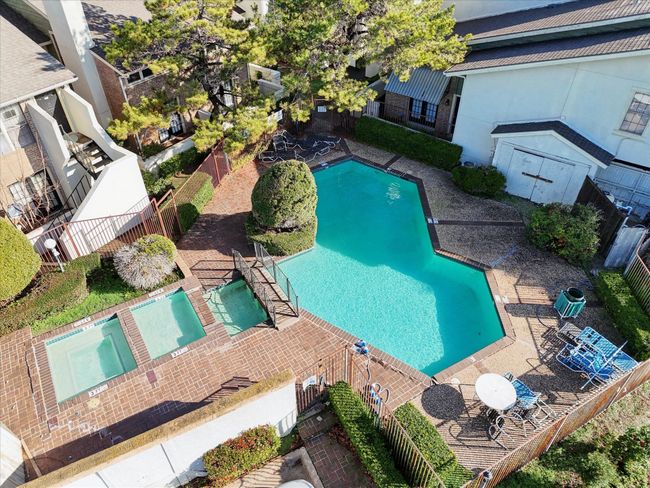 APT-11203 - 9607 Walnut St, Condo with 2 bedrooms, 1 bathrooms and null parking in Dallas TX | Image 34