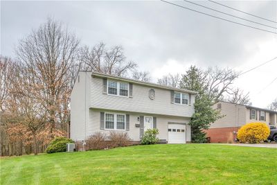 3122 Wentworth Drive, House other with 3 bedrooms, 1 bathrooms and 1 parking in Lower Burrell PA | Image 2