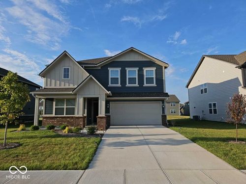 1118 Elmwood Ln, Greenwood, IN, 46143-0039 | Card Image