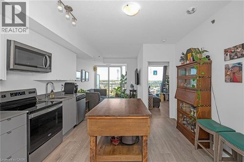 1011-3200 Dakota Common, Burlington, ON, L7M2A7 | Card Image