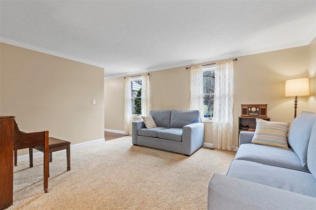 109 Halsey Ct, House other with 4 bedrooms, 3 bathrooms and 2 parking in Mt. Lebanon PA | Image 10